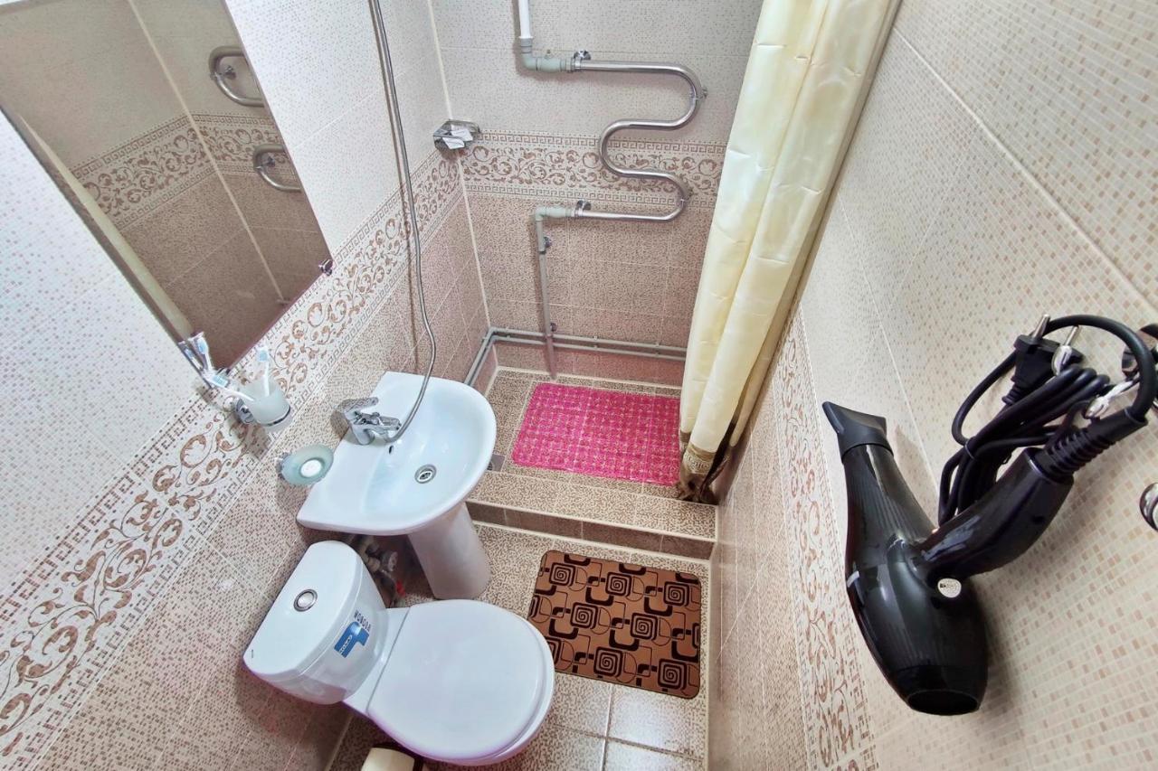 Апартаменты В Микрорайоне Орбита-2, 4 Alma-Ata Buitenkant foto